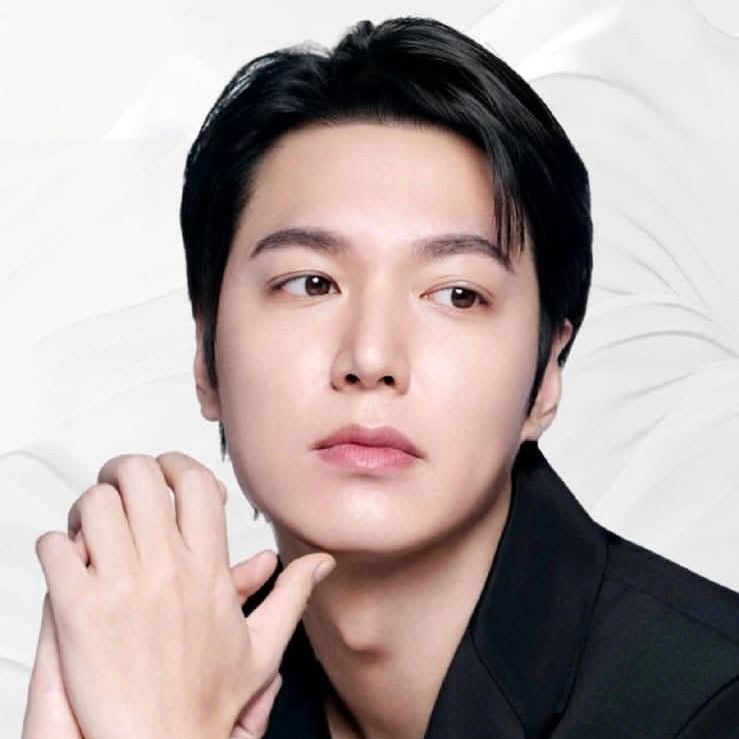 粉絲拍下的李敏鎬瞬間