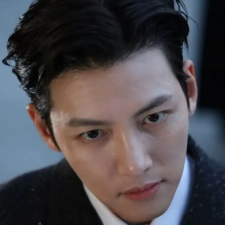 粉丝拍下的池昌旭瞬间