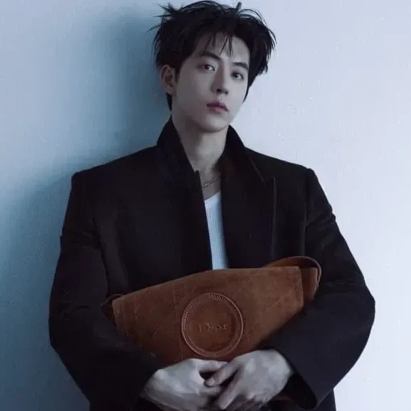 Behind-the-scenes cut of Nam Joohyuk