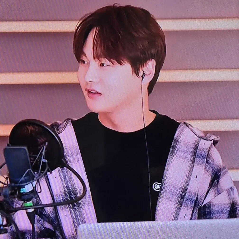 박서진 최근 활동샷