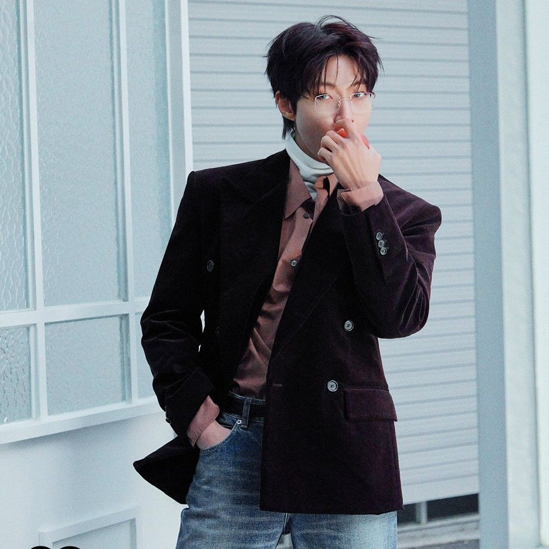 황인엽의 비하인드 컷