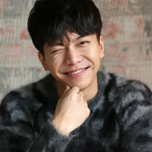 Foto kegiatan terbaru dari Lee Seunggi