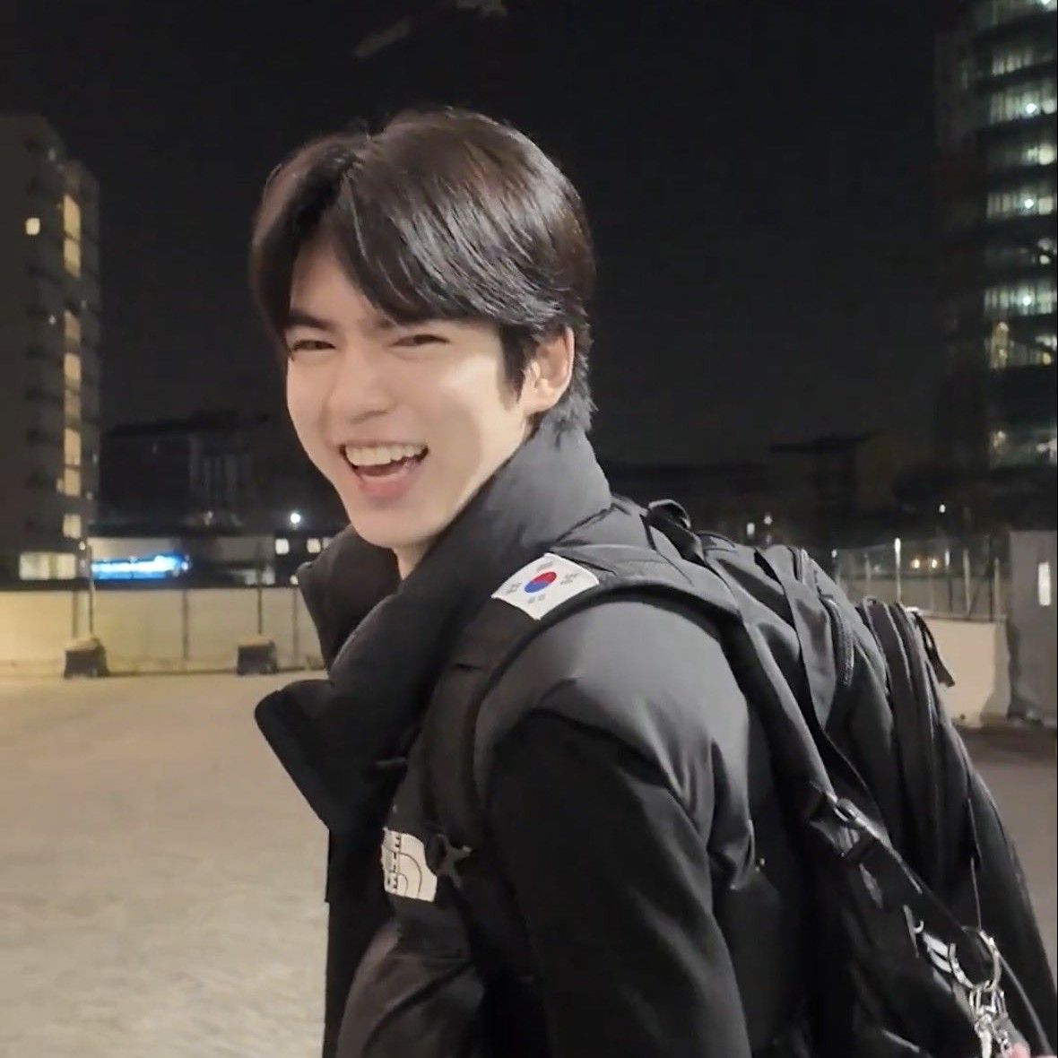 Momen yang diabadikan oleh penggemar Cha Junhwan