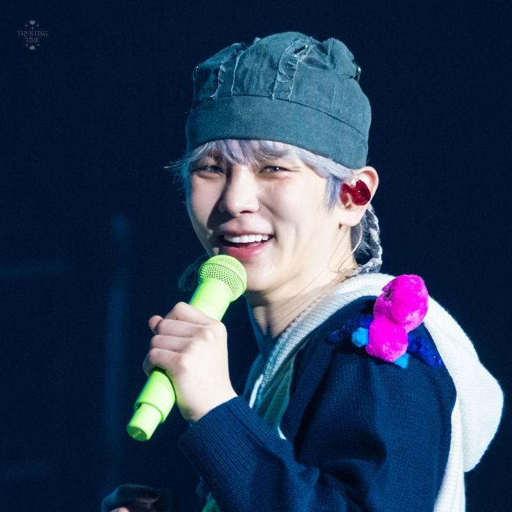 A moment captured by a fan of Key