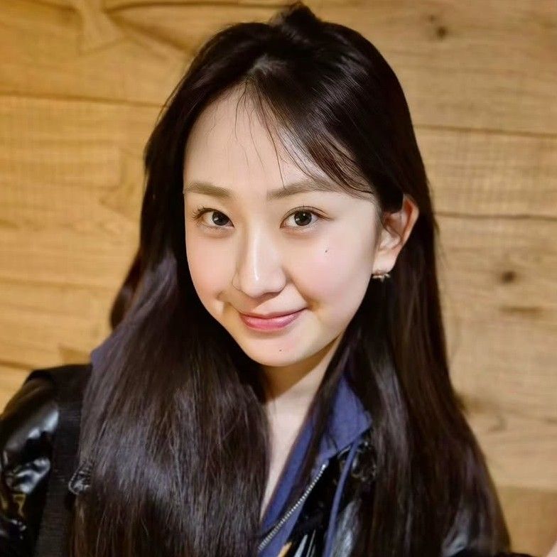 Recent activity shot of Jeon Yujin