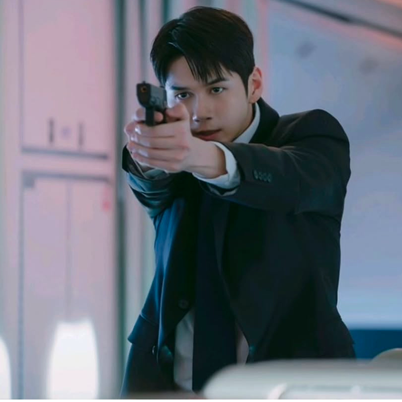 A moment captured by a fan of Ong Seongwu