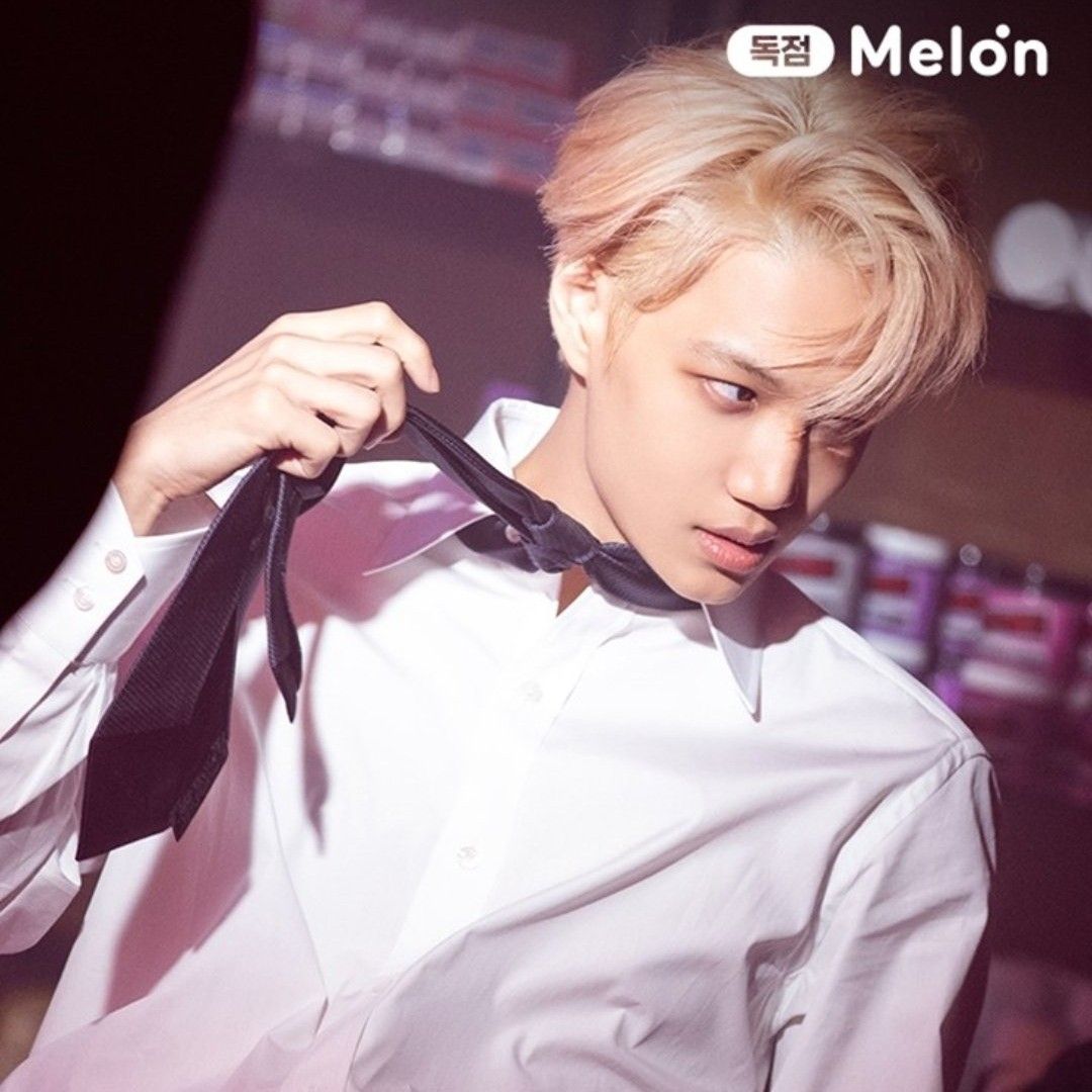 A moment captured by a fan of KAI