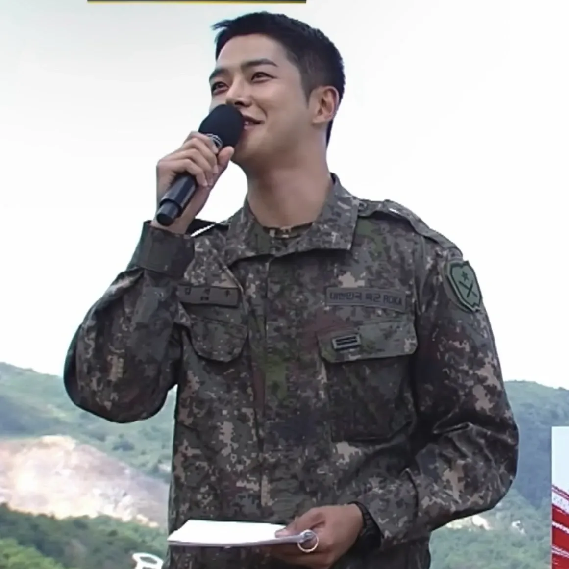 Momen yang diabadikan oleh penggemar Rowoon