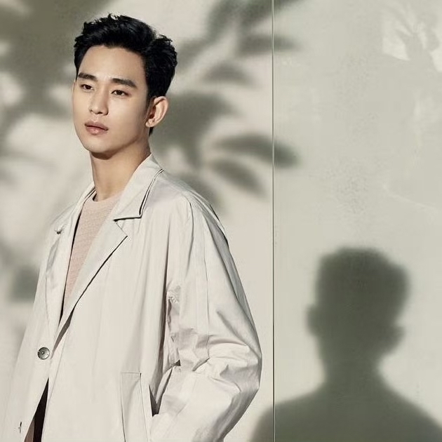 Foto terbaru dari Kim Soohyun