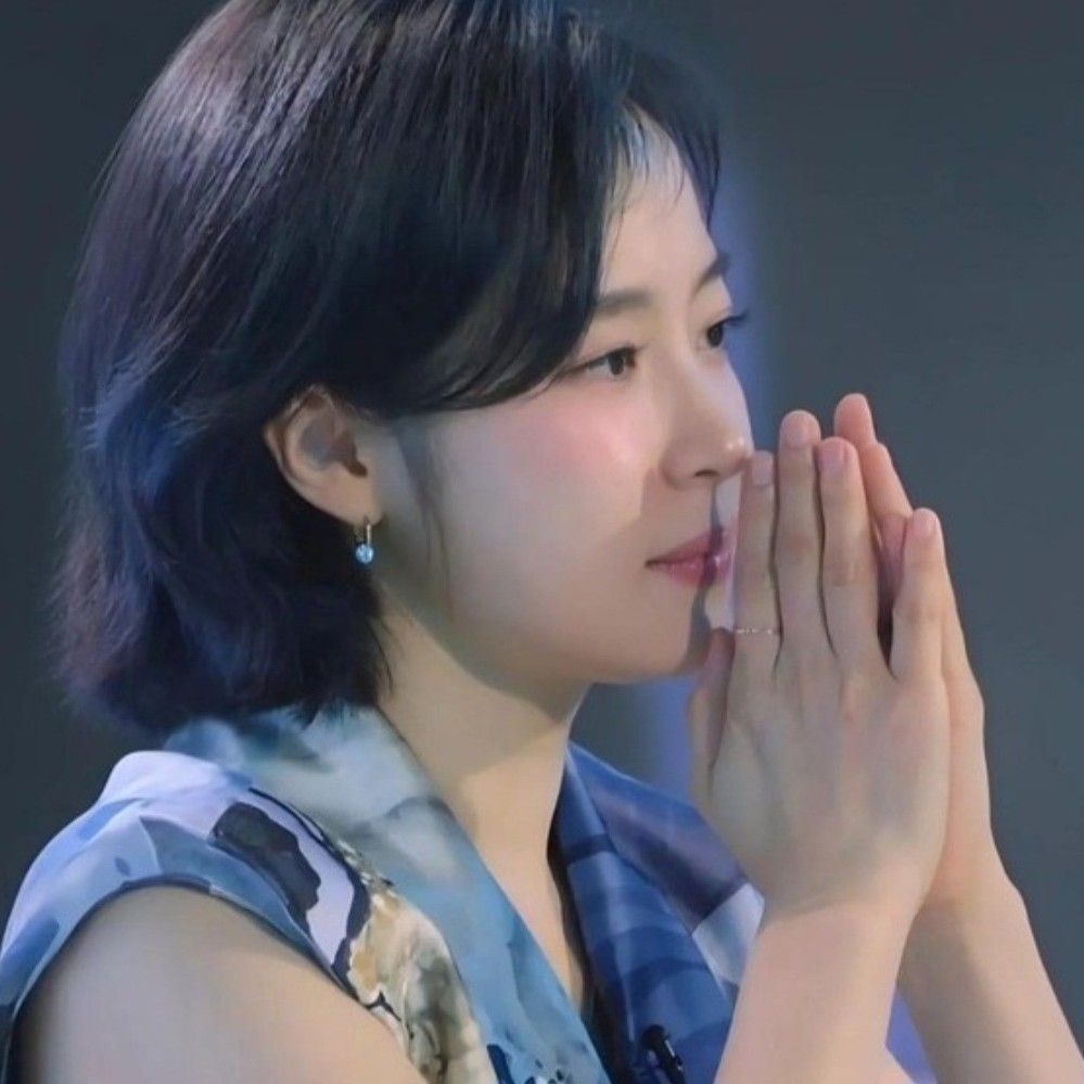 홍자의 최신 사진