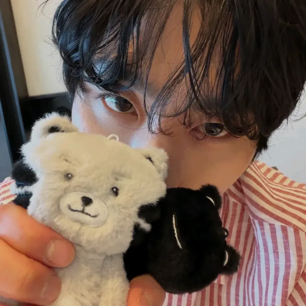Latest photo of Ahn Hyoseop