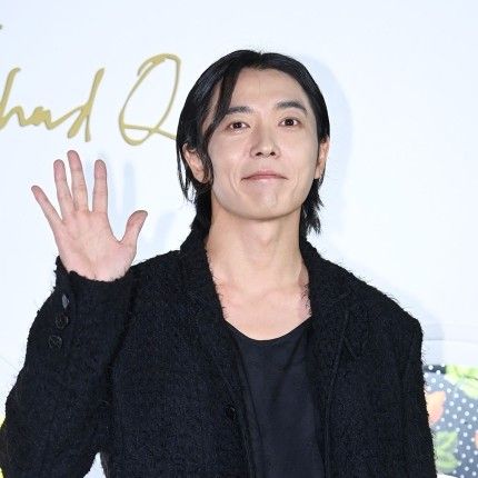 Behind-the-scenes cut of Kim Jaewook