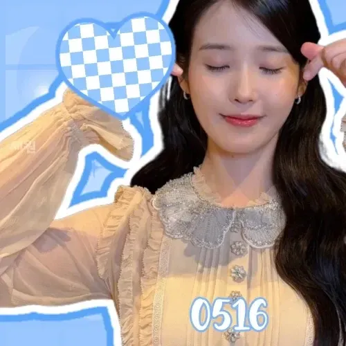 Foto kegiatan terbaru dari IU