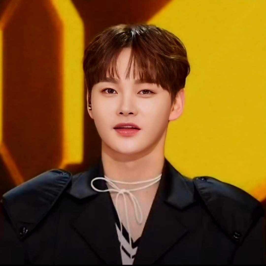 Behind-the-scenes cut of Park Seojin