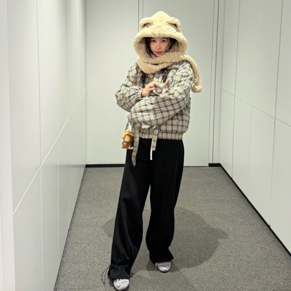 Latest photo of Esther Yu