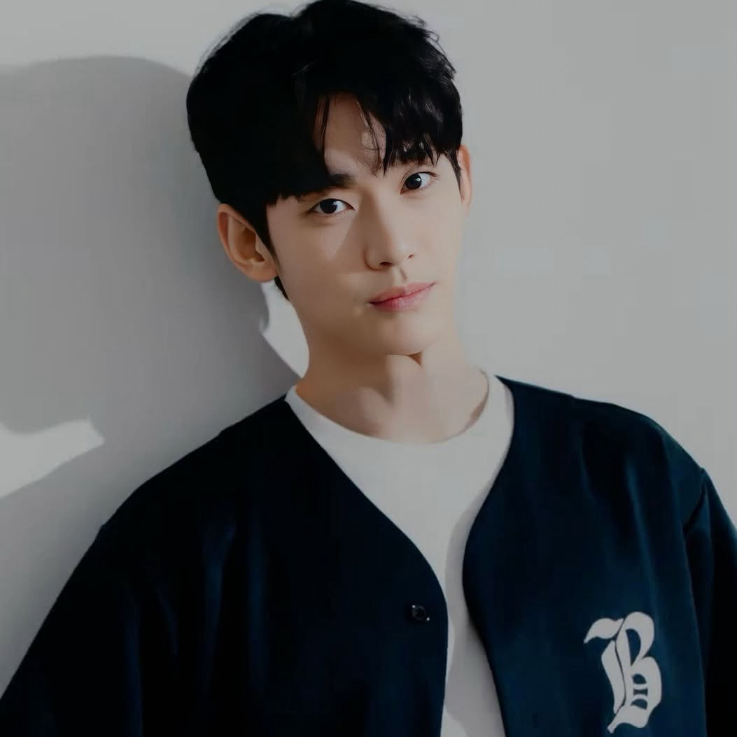 Recent activity shot of Kim Soohyun