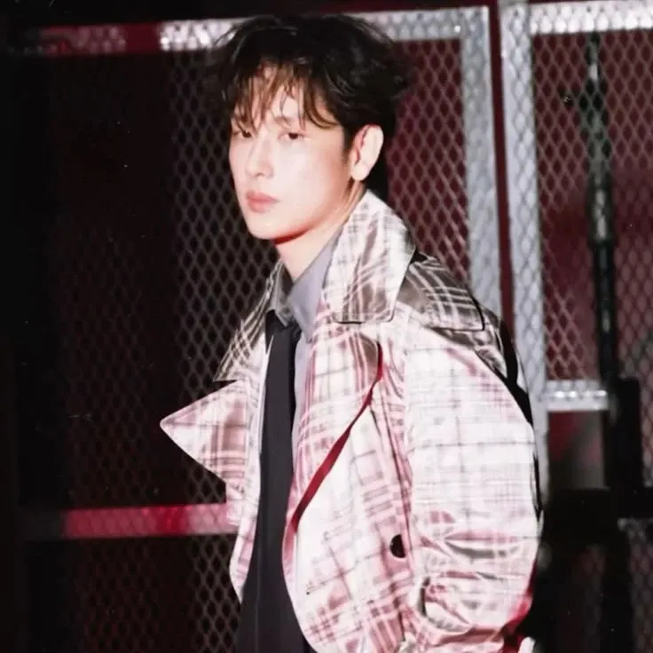 Behind-the-scenes cut of Yim Siwan