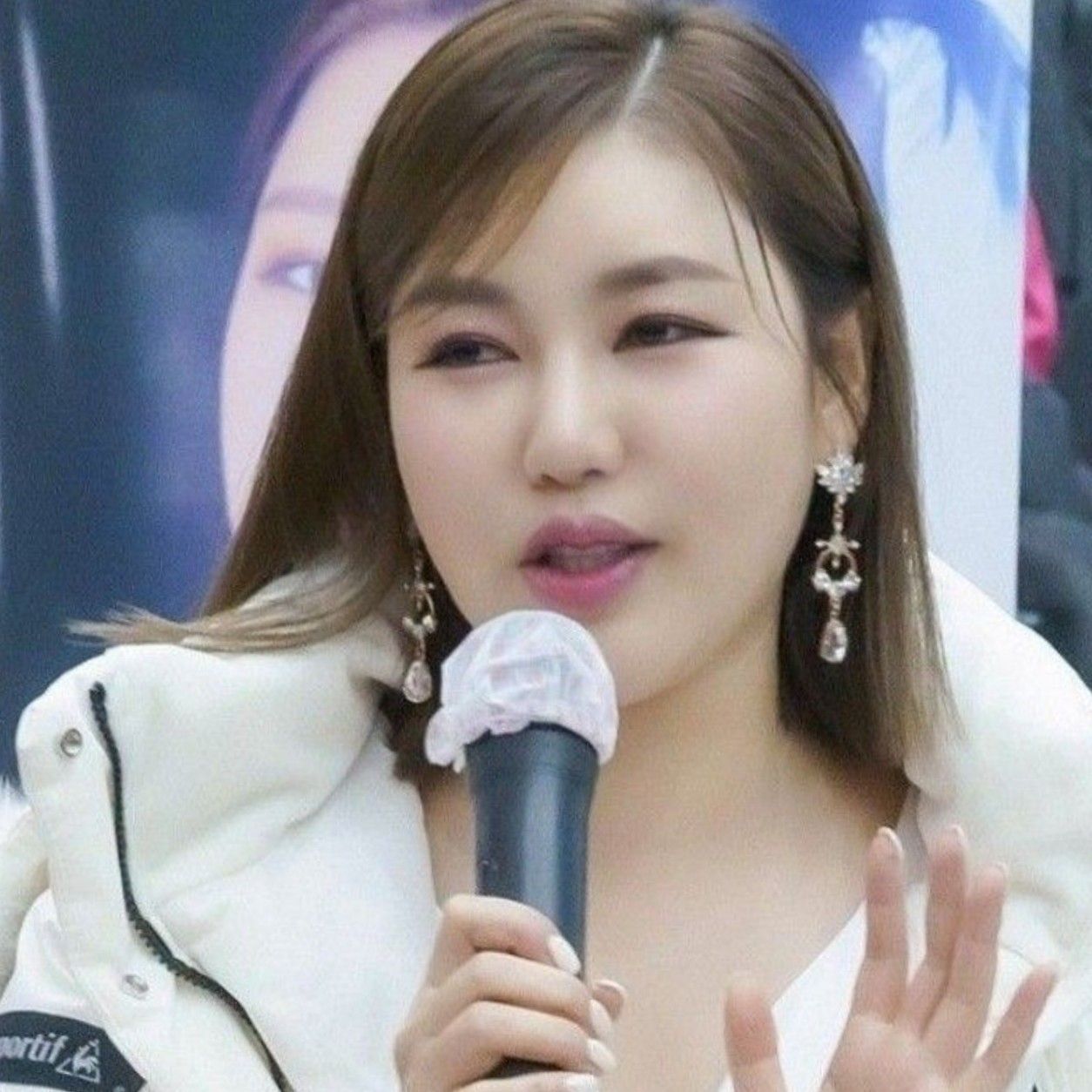 粉丝拍下的宋歌人瞬间