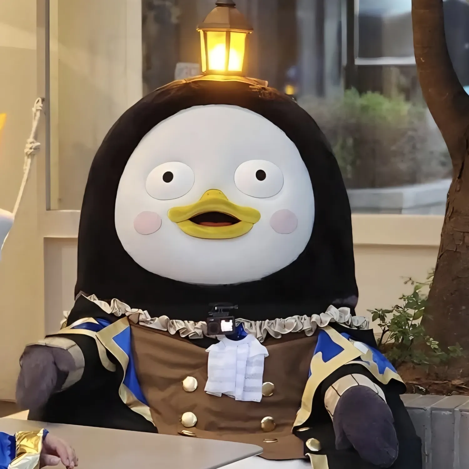 ペンスの最近の活動ショット