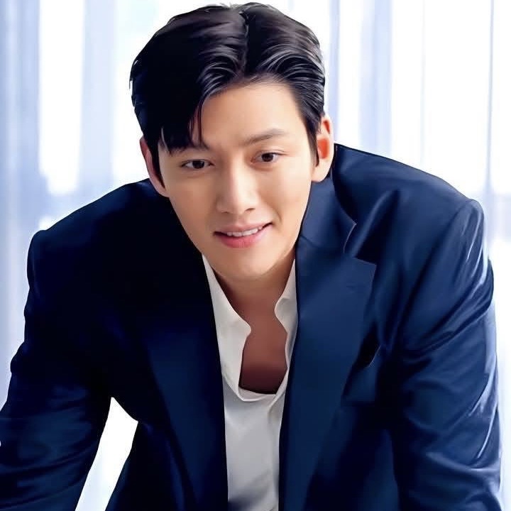 Recent activity shot of Ji Changwook