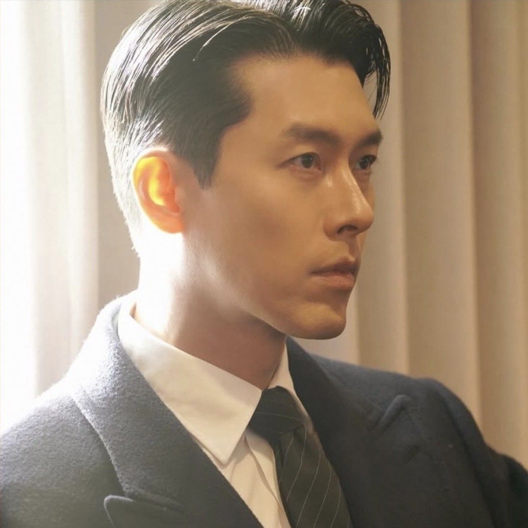 Foto terbaru dari Hyun Bin