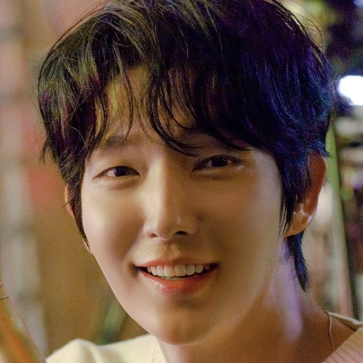 Recent activity shot of Lee Joongi