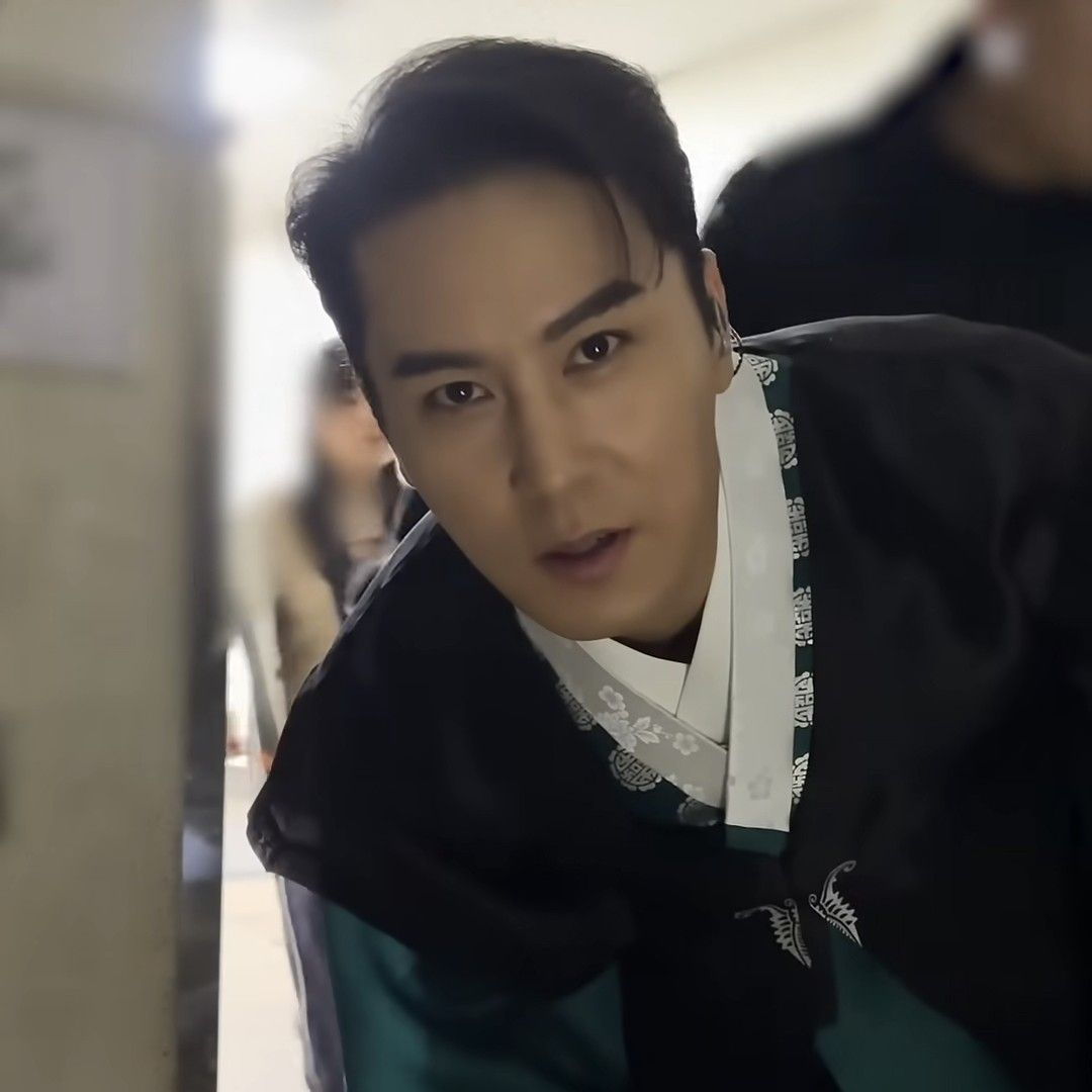 チャン・ミンホのビハインドカット