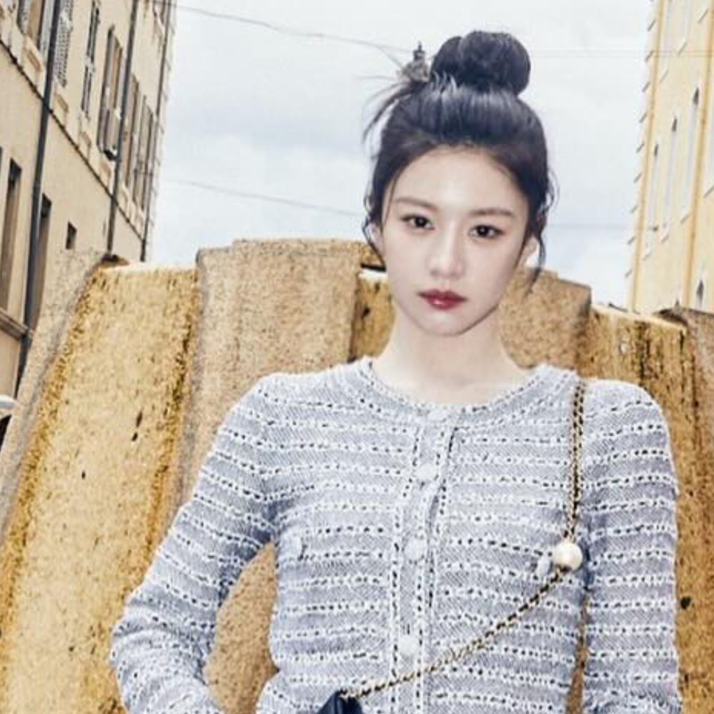 Recent activity shot of Go Younjung
