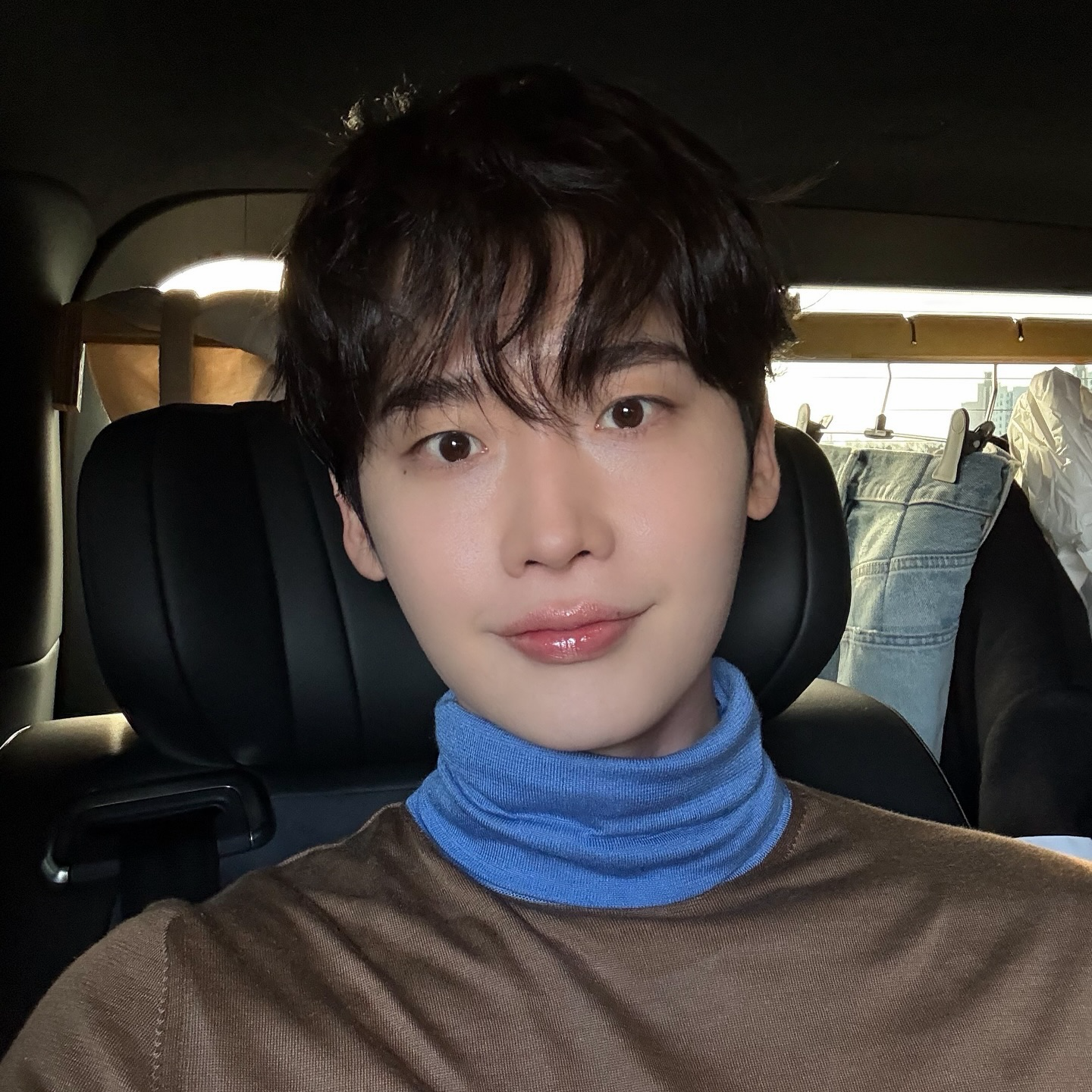 A moment captured by a fan of Lee Jongsuk