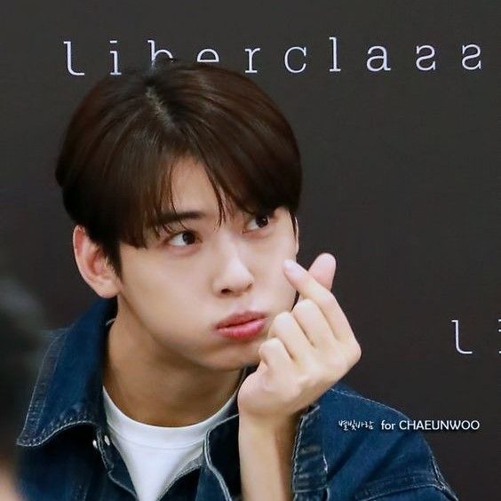 Foto kegiatan terbaru dari Cha Eunwoo