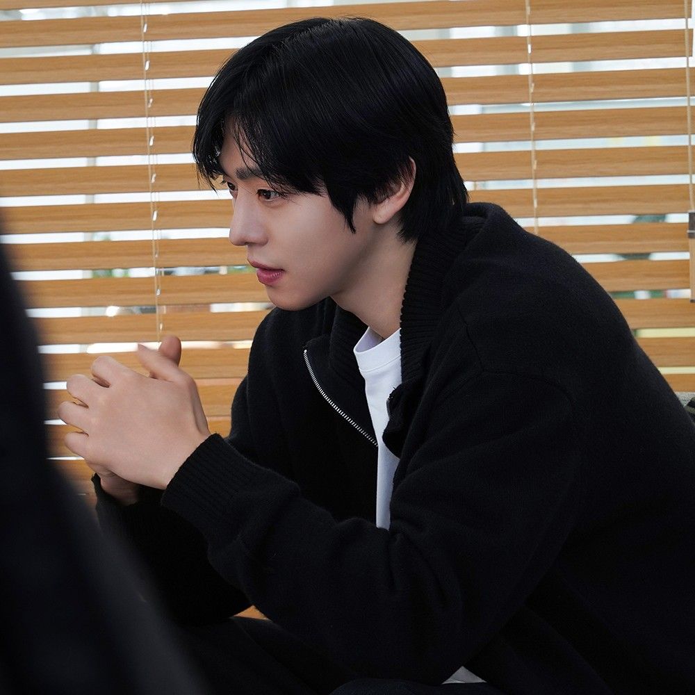 Recent activity shot of Ahn Hyoseop