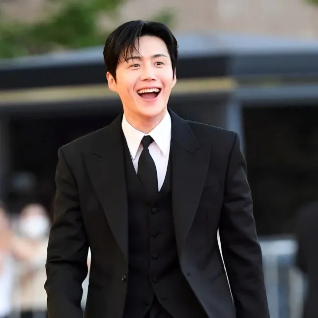 A moment captured by a fan of Kim Seonho