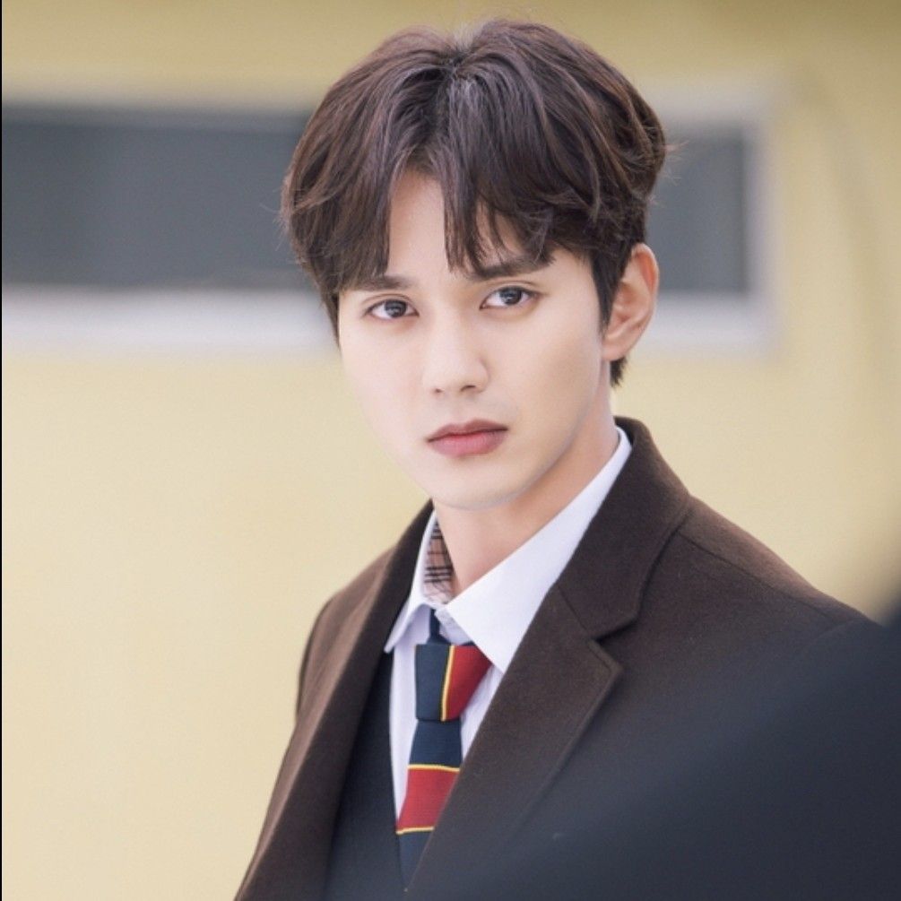 Latest photo of Yoo Seungho