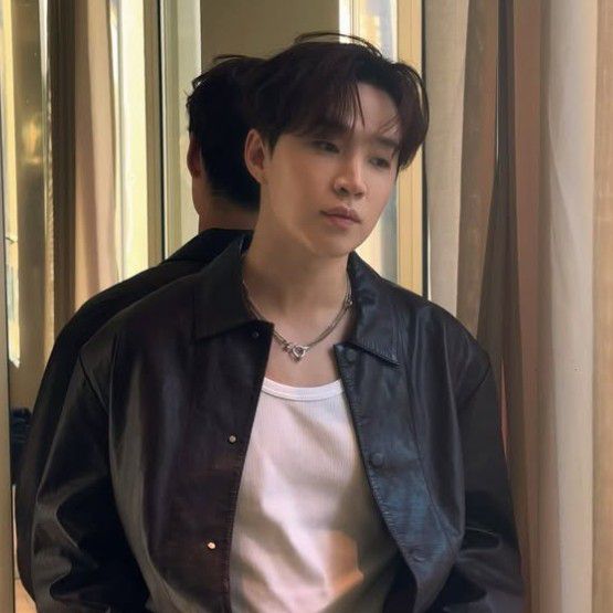 Behind-the-scenes cut of Henry