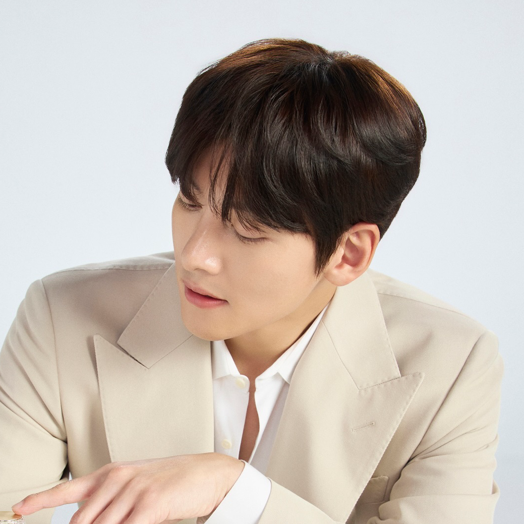 Recent activity shot of Ji Changwook