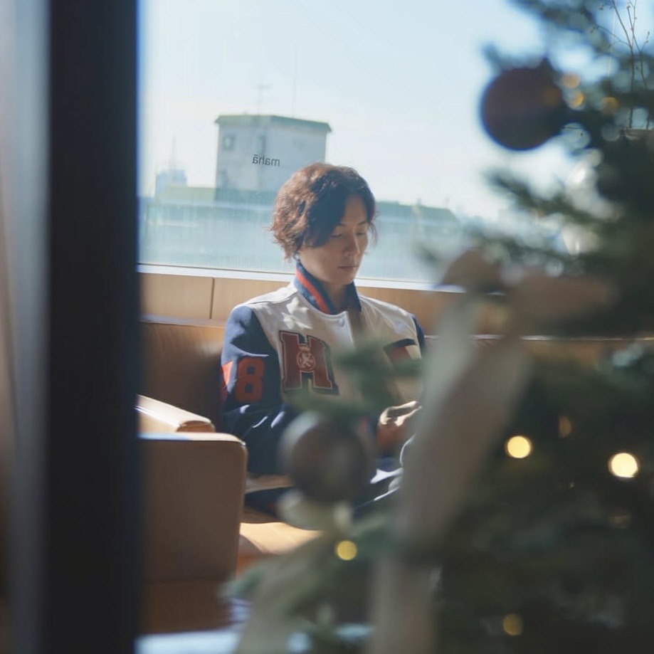 Behind-the-scenes cut of Yoon Shiyoon