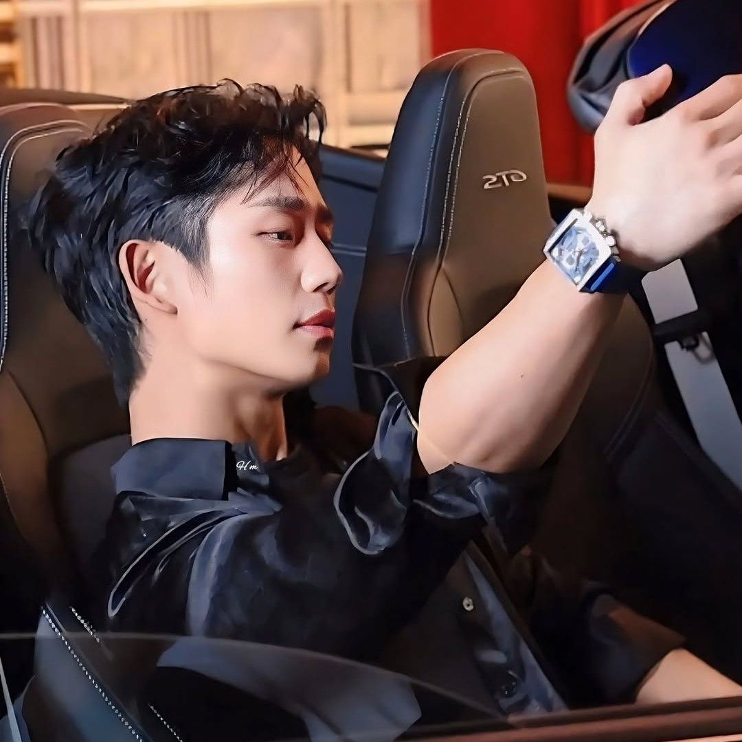 丁海寅的最新照片