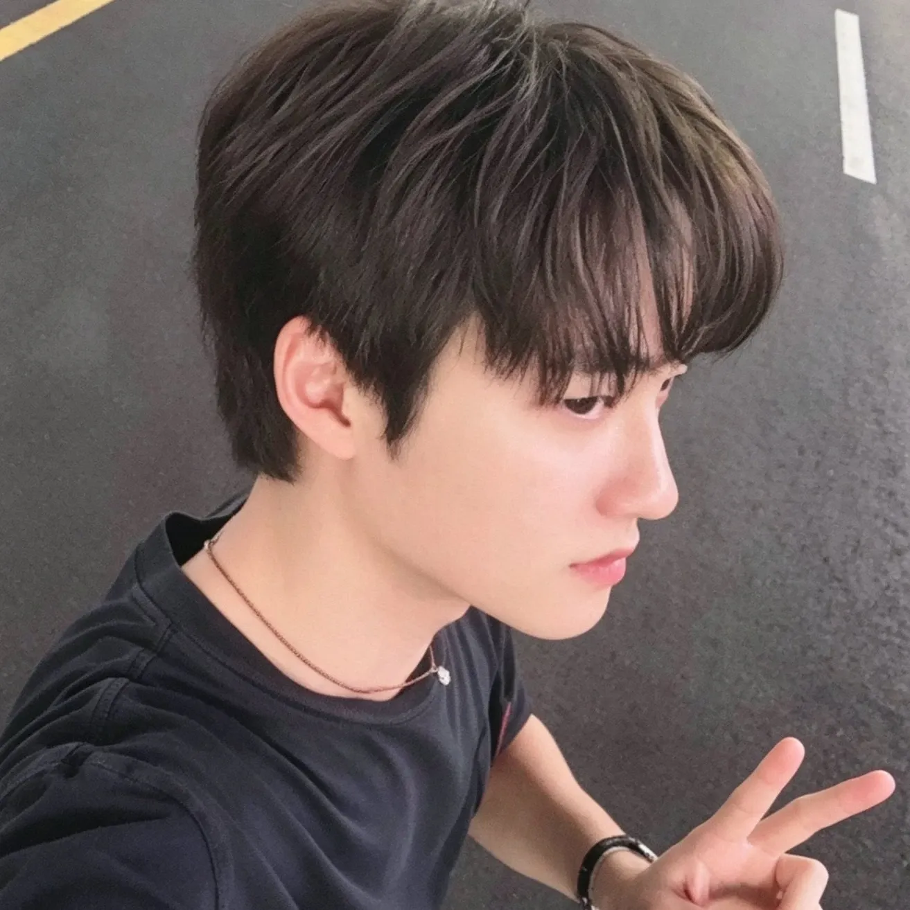 Cuplikan di balik layar dari Doh Kyungsoo (D.O.)