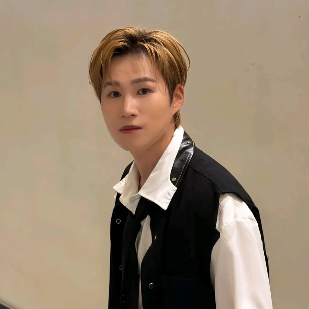 A moment captured by a fan of Kim Heejae