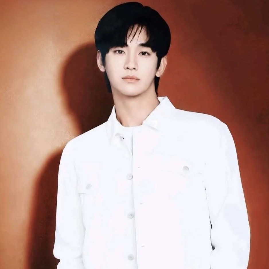 Latest photo of Kim Soohyun