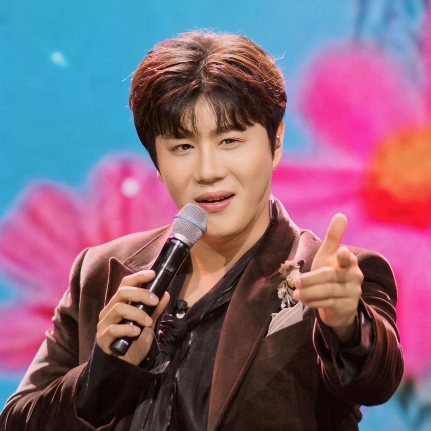 チン・ヘソンの最新写真