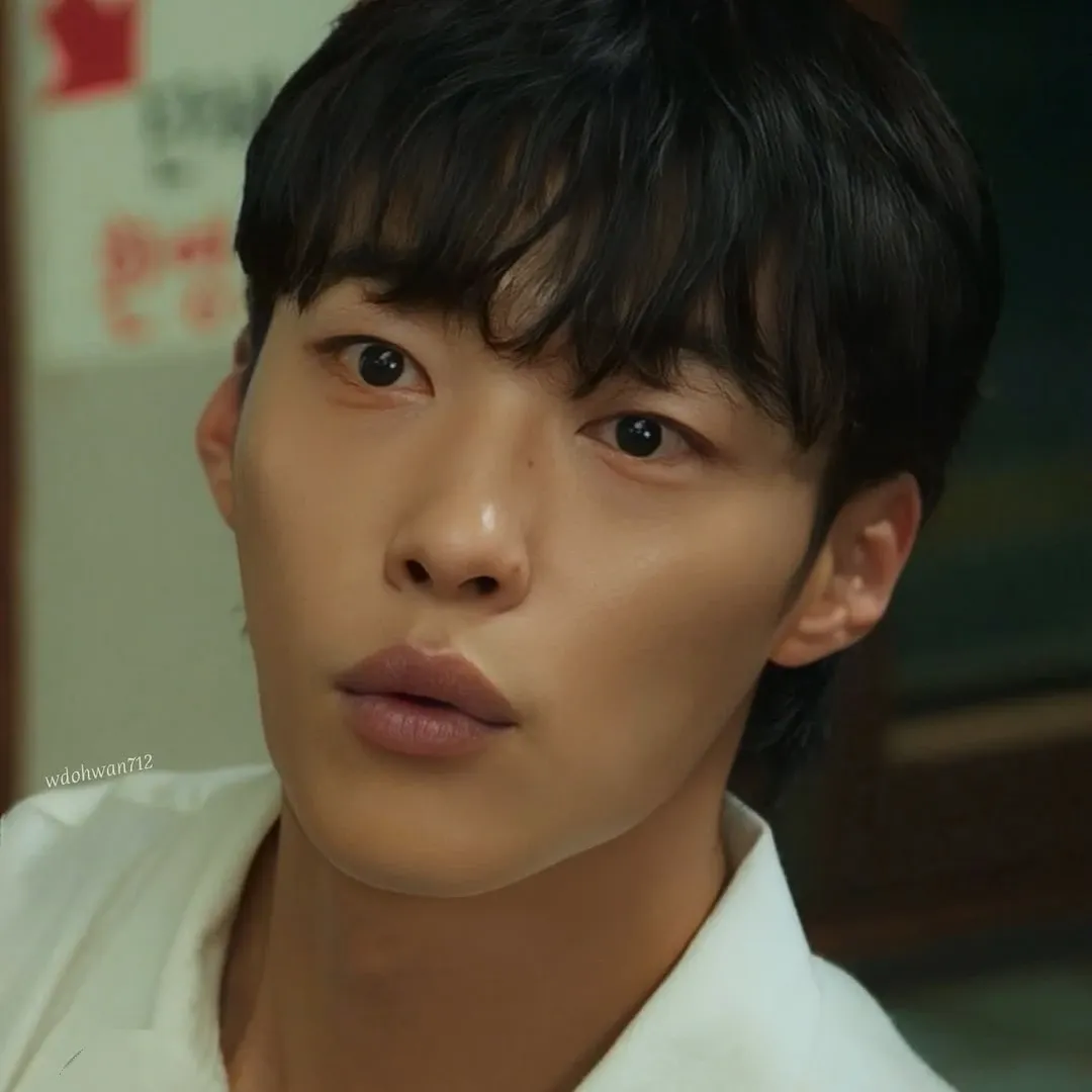 Behind-the-scenes cut of Woo Dohwan