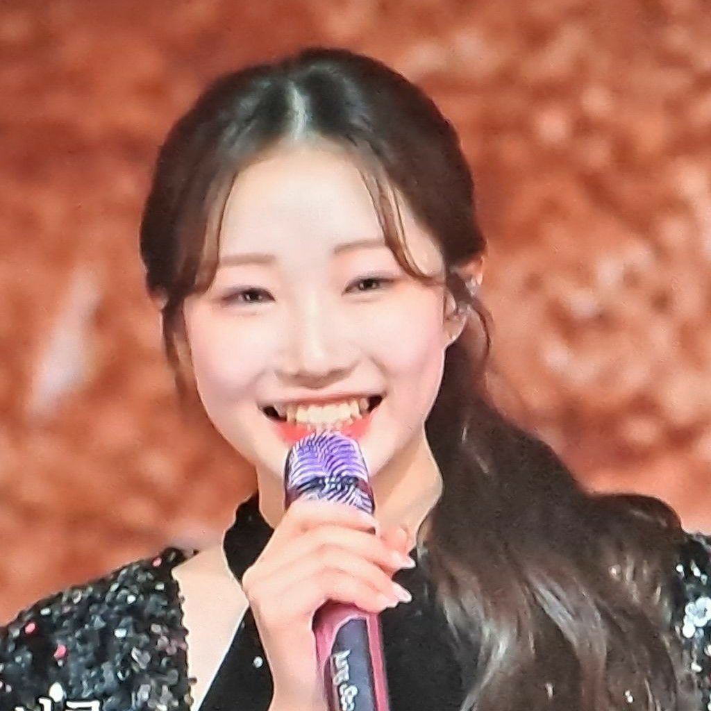 A moment captured by a fan of Jung Seojoo