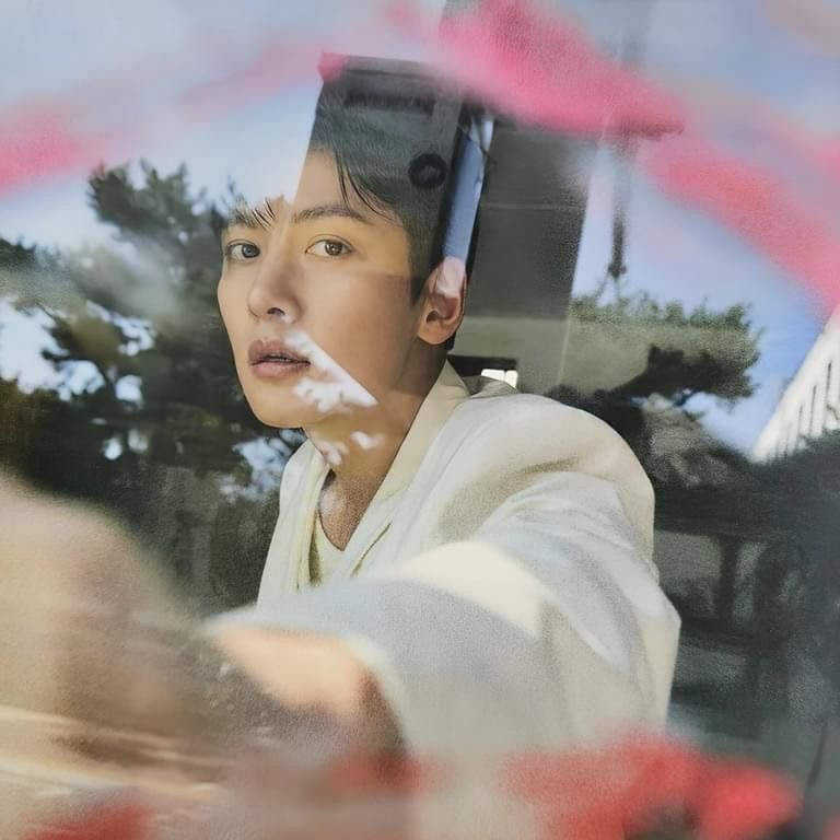 粉丝拍下的池昌旭瞬间