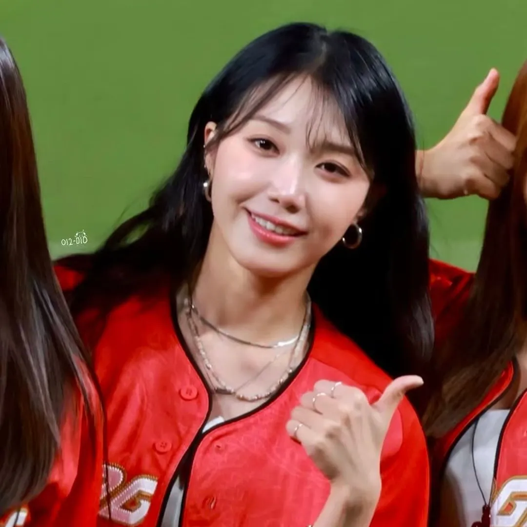 Momen yang diabadikan oleh penggemar Jung Eunji
