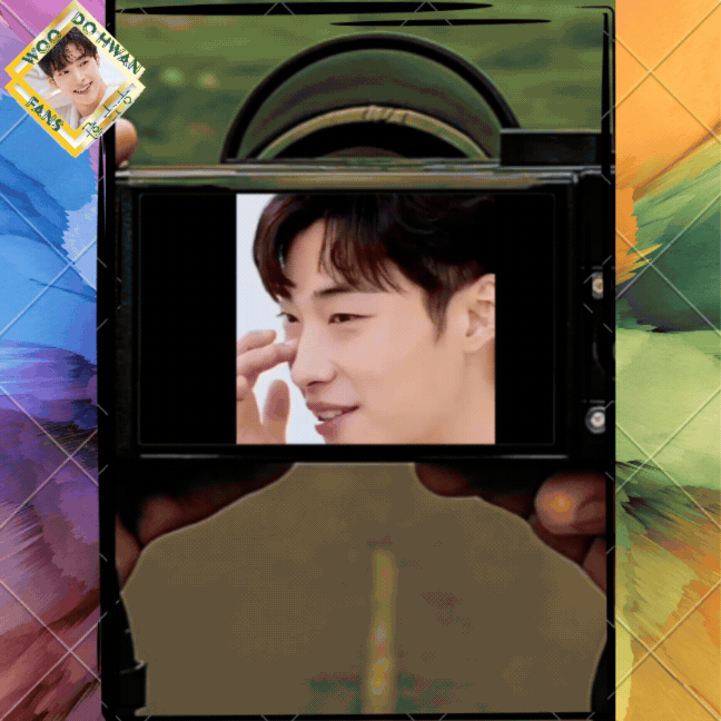 A moment captured by a fan of Woo Dohwan