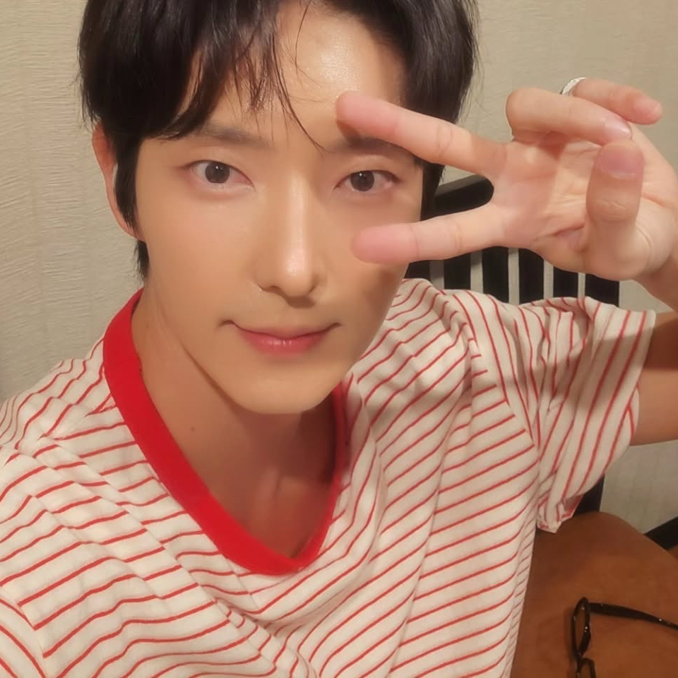 Latest photo of Lee Joongi