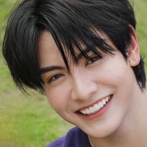 A moment captured by a fan of Joong Archen Aydin