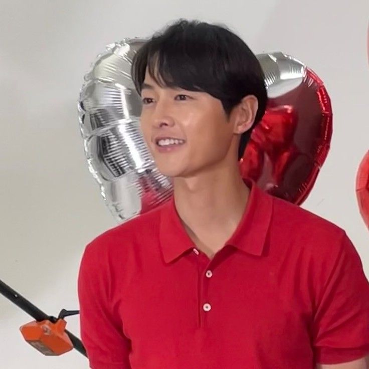 송중기의 최신 사진