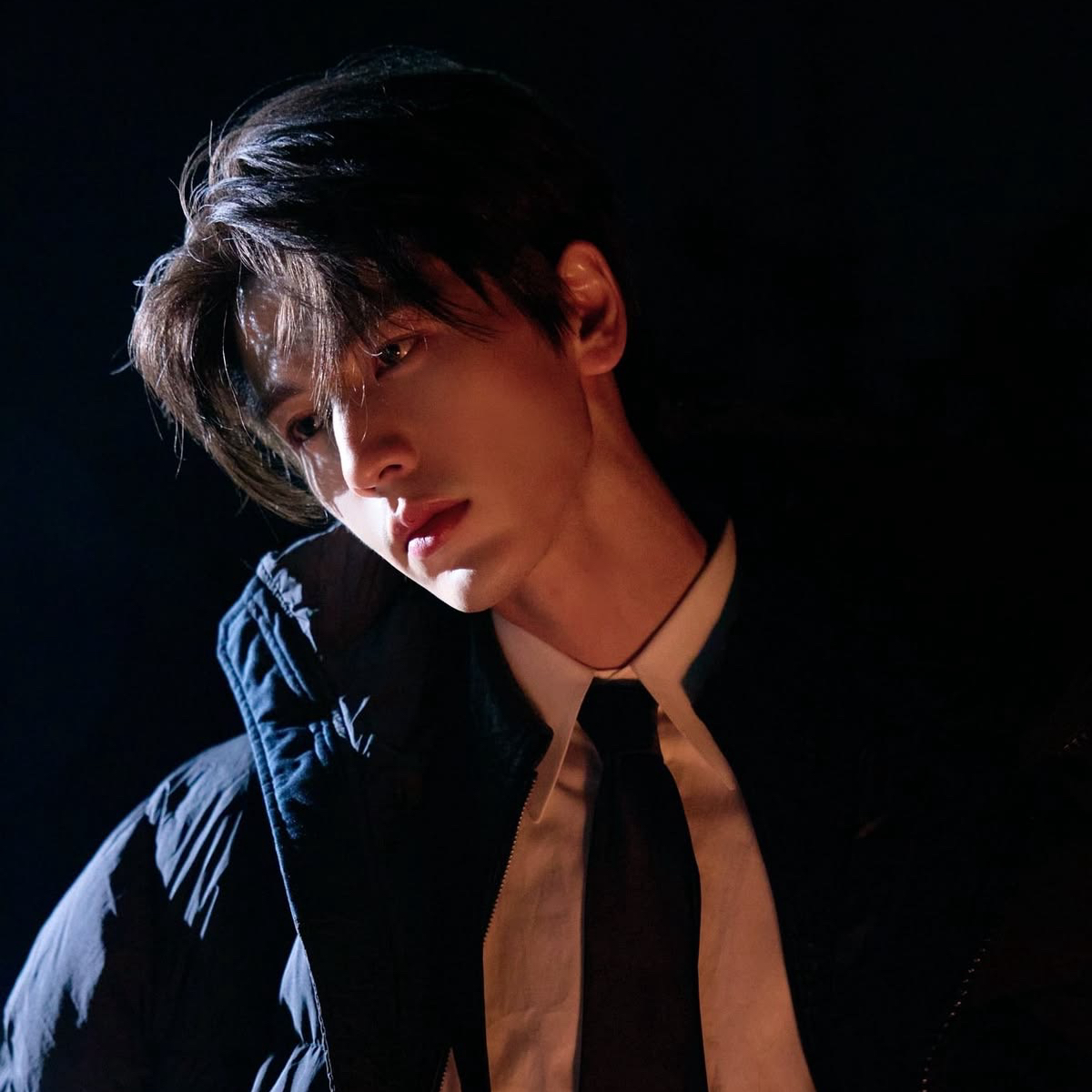 Behind-the-scenes cut of Zhang Linghe